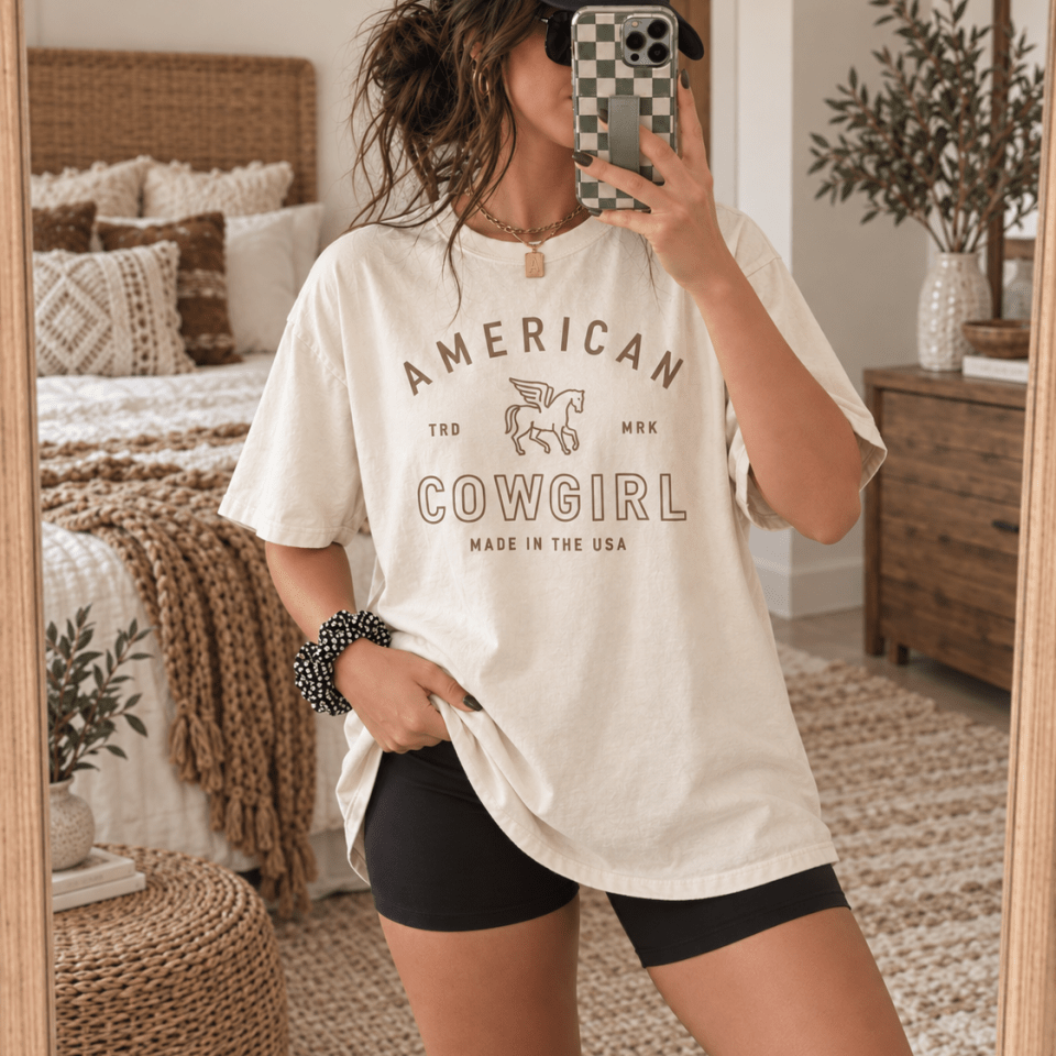 American Cowgirl T-shirt | Retro Winged Horse Western Graphic | American Cowgirl Shirt | Western Graphic Tee | Cowgirl T-Shirt | Rodeo Country Western Tee | Vintage Cowgirl Top - T-Shirt