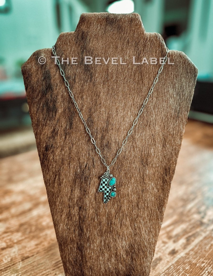 Savannah Bolt Necklace | necklace | Savannah Bolt Necklace