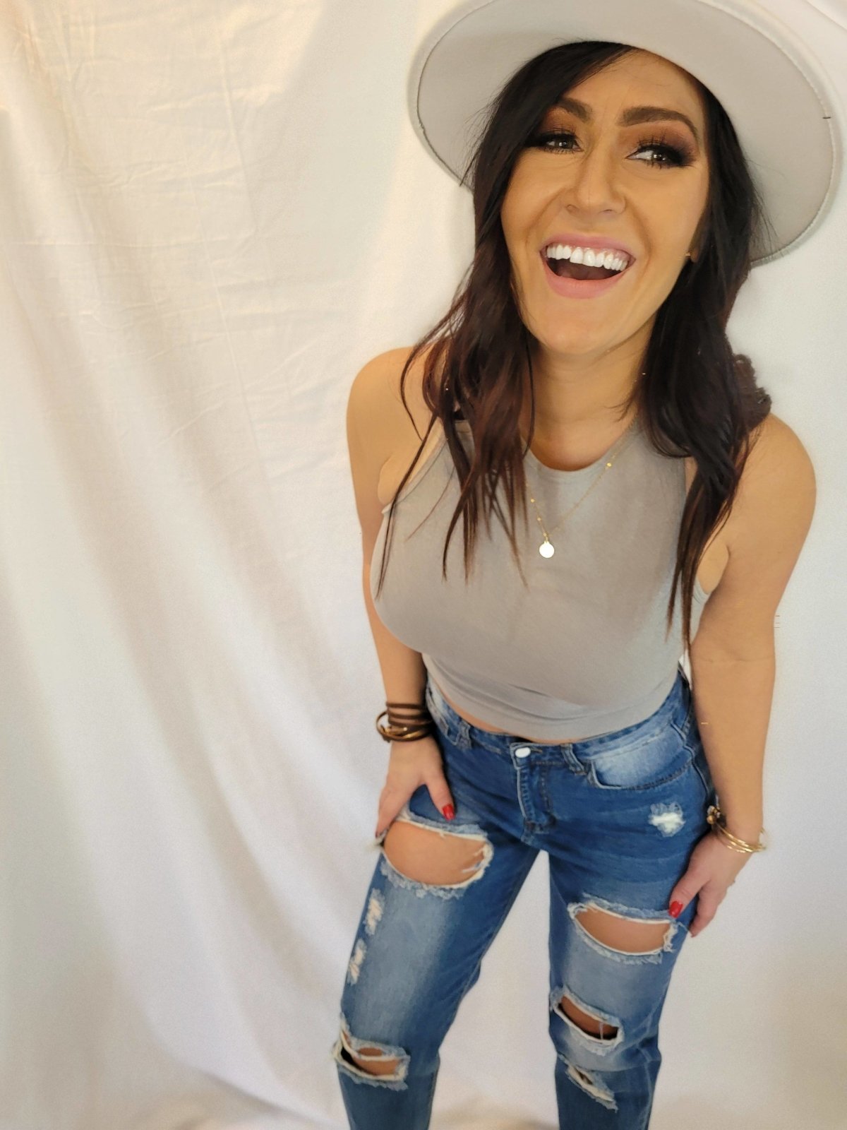 High Raise Distressed Jeans - distressed denim